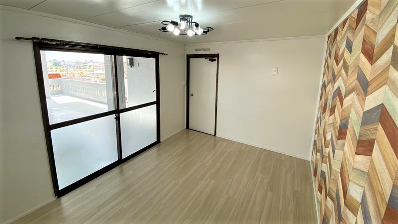 【HAPPY HOUSE】価格変更。浦添市内間３階建５世帯の収益アパート