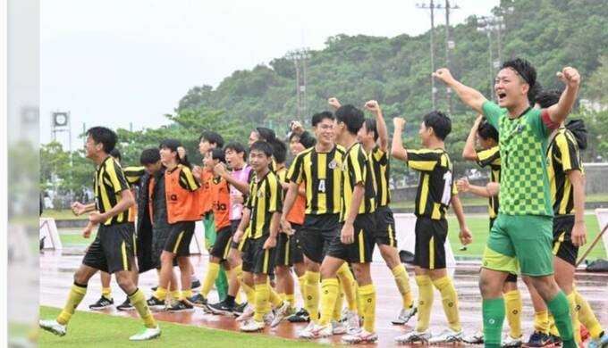 名護高校サッカー部⚽県大会初優勝おめでとうございます🎉